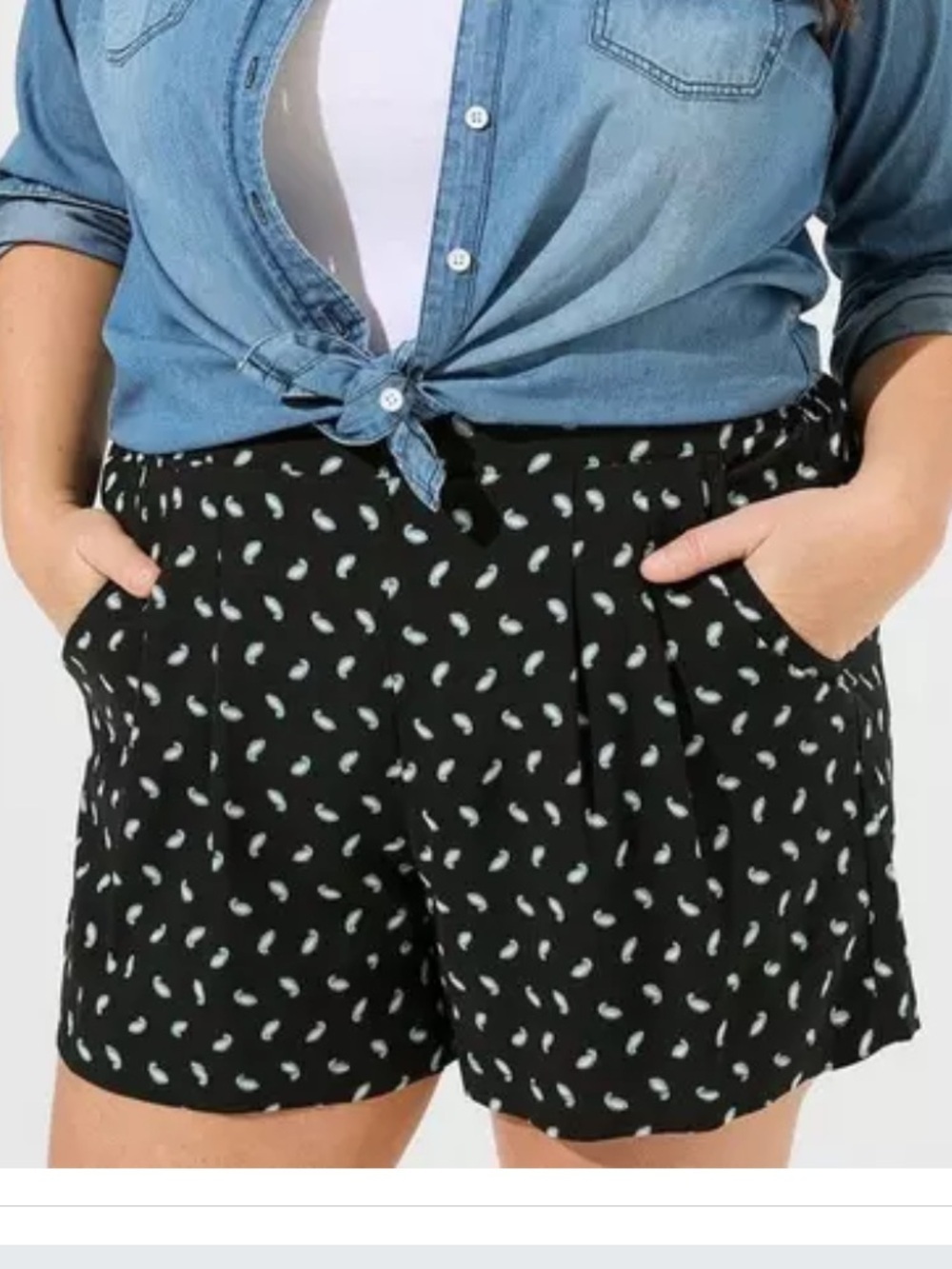 torrid Black Paisley-Print Shorts. B18
